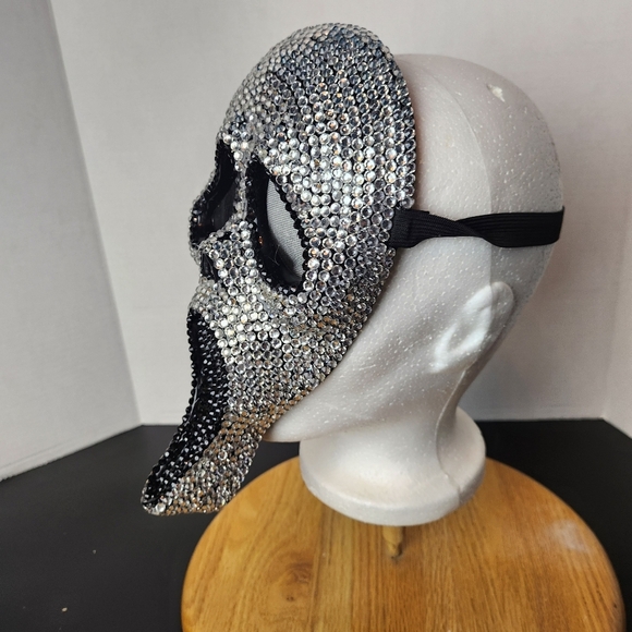 Bedazzled Ghostface Mask ✨ Rhinestone Mask - Picture 4 of 7